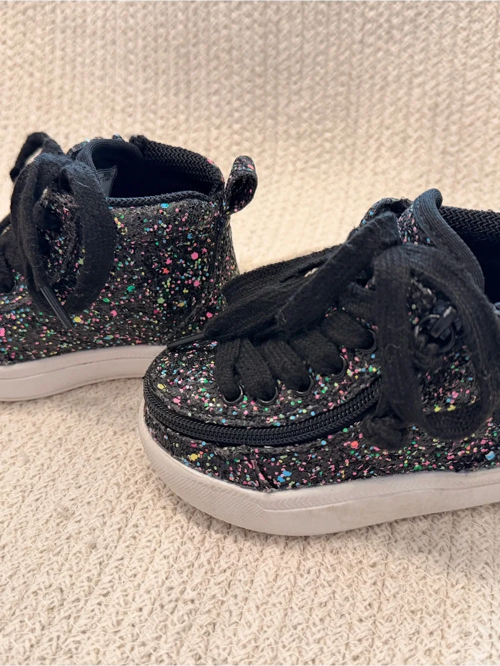 Classic Black High-Top Kids Sneakers with Multicolor Glitter